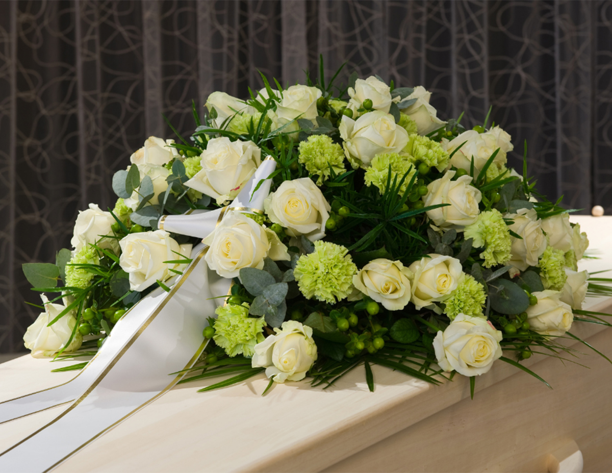 Coroas e Urnas Funerária Montreal Coroas e Urnas Funerária Montreal