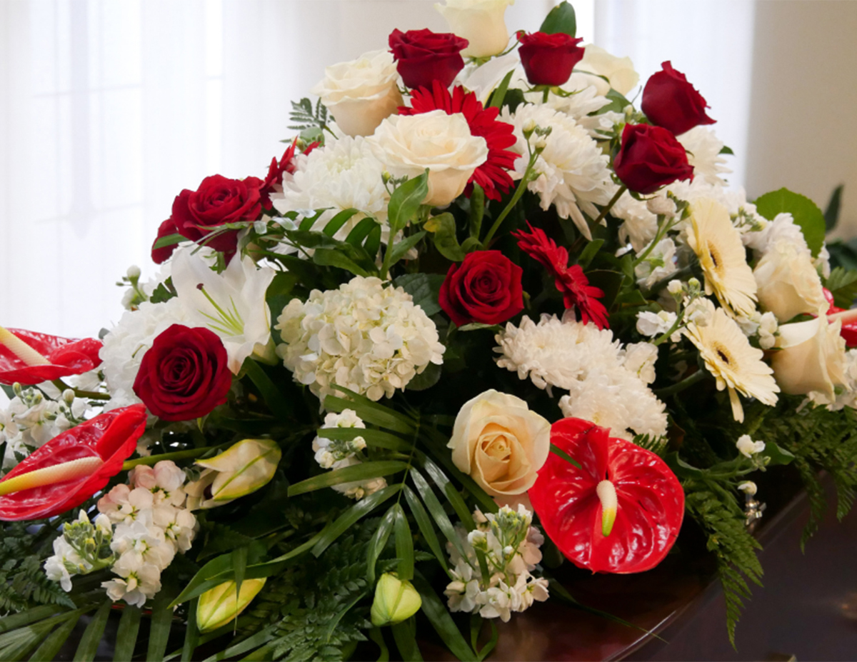 Coroas e Urnas Funerária Montreal Coroas e Urnas Funerária Montreal